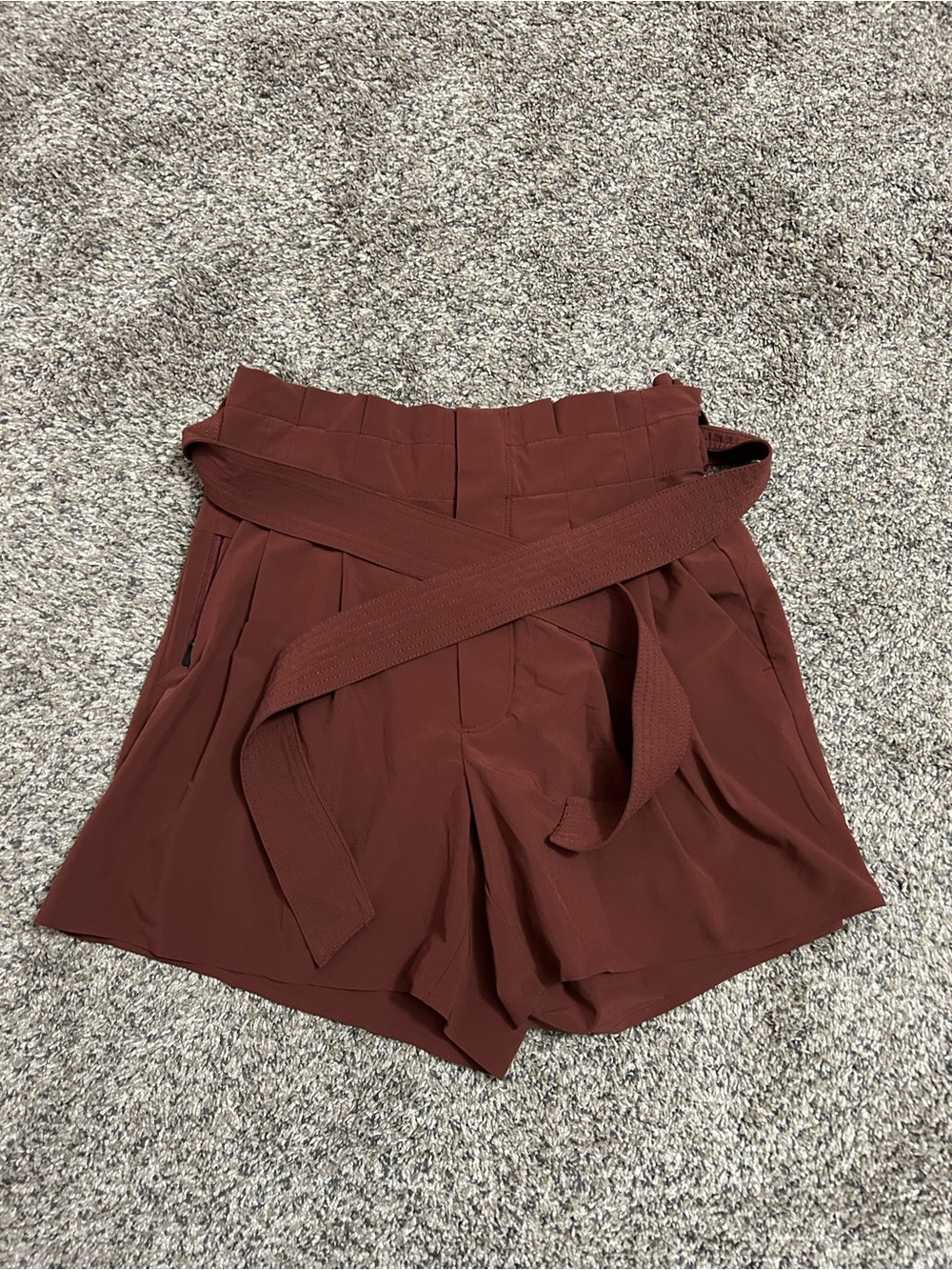 Like New - ATHLETA Women’s Skyline II High Waisted Belted Shorts